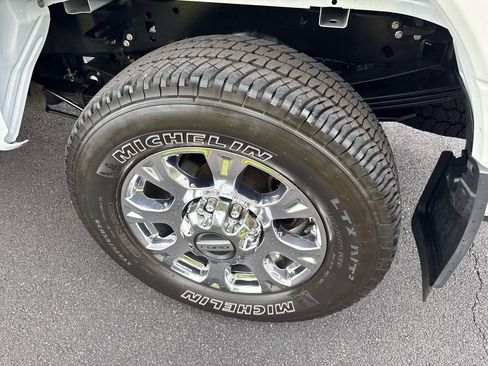 Used 2022 Ford F350 Lariat w/ Lariat Ultimate Package AWD/4WD image 20