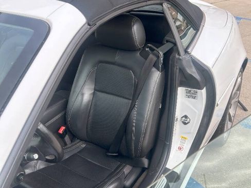 Used 2015 Jaguar XK Convertible image 31