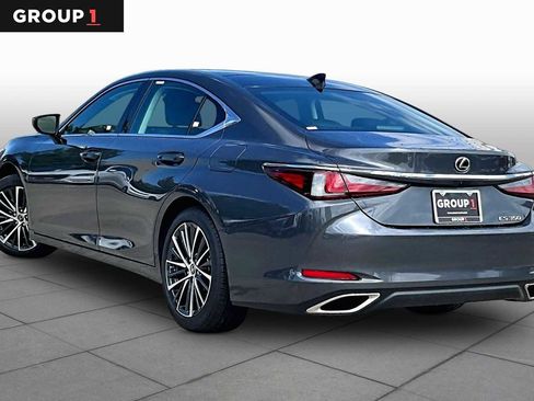 Used 2025 Lexus ES 350 w/ Premium Package FWD image 10