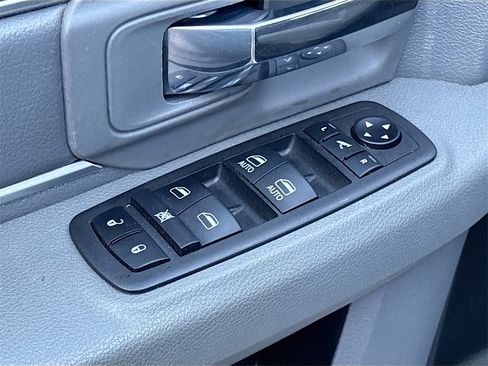 Used 2019 RAM 1500 Big Horn image 17