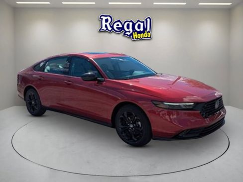 New 2025 Honda Accord SE image 1