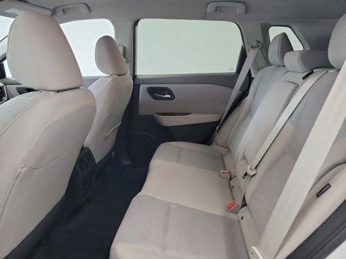 Used 2023 Nissan Rogue SV FWD image 12