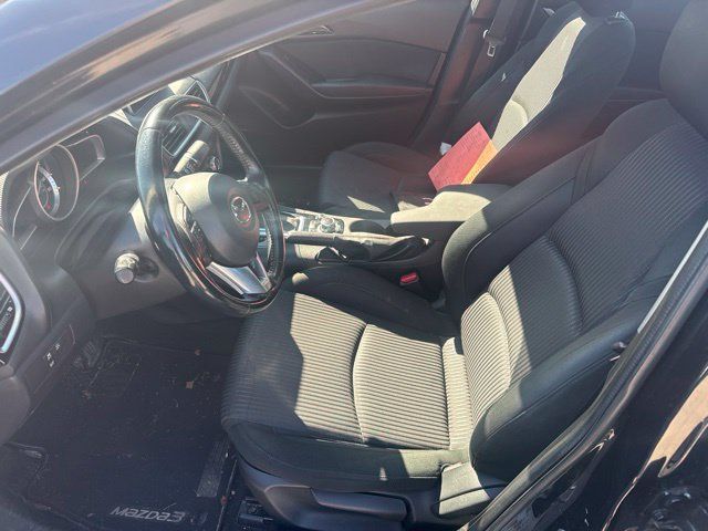 Used 2014 MAZDA MAZDA3 i Touring w/ Technology Package FWD image 5
