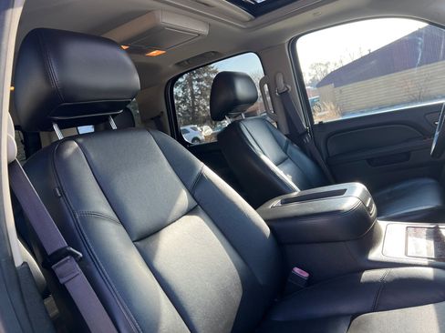 Used 2013 Chevrolet Tahoe LTZ image 42