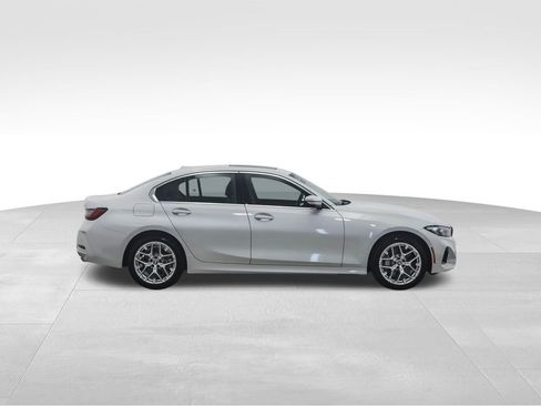 Used 2025 BMW 330i xDrive Sedan w/ Convenience Package image 6