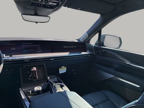 New 2026 Cadillac Escalade IQ Luxury 2 image 26