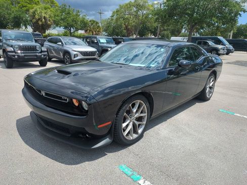 Used 2022 Dodge Challenger GT RWD image 10