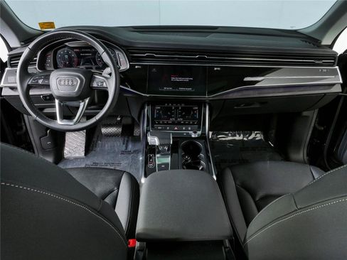 Used 2023 Audi Q8 Premium Plus w/ Premium Plus Package AWD/4WD image 20