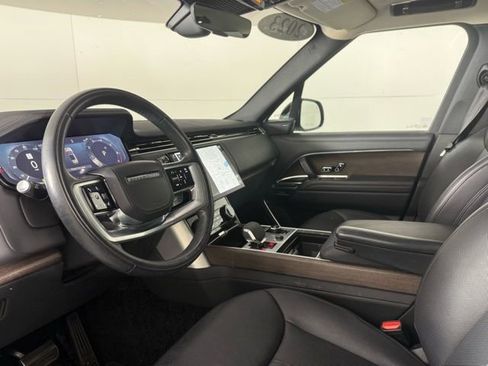 Used 2023 Land Rover Range Rover SE image 16