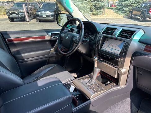 Used 2013 Lexus GX 460 Premium AWD/4WD image 17