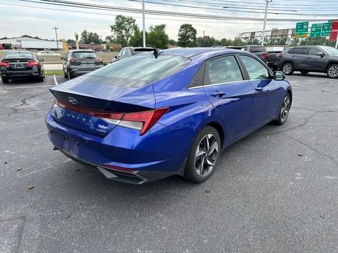 Used 2023 Hyundai Elantra Limited FWD image 7