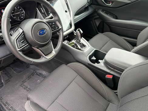 Used 2025 Subaru Legacy Premium AWD/4WD image 10