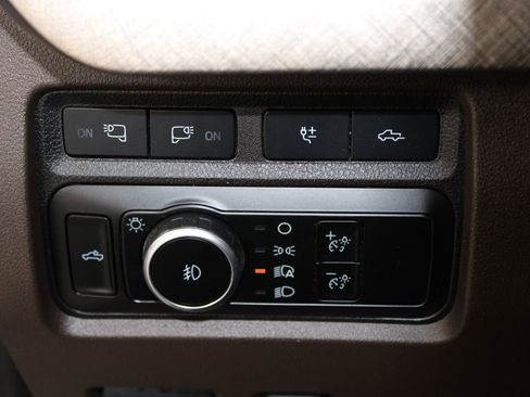 Used 2024 Ford F250 King Ranch w/ Chrome Package image 47