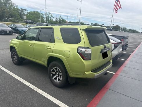 Used 2023 Toyota 4Runner TRD Off-Road Premium w/ Off Road Premium Plus Package AWD/4WD image 4