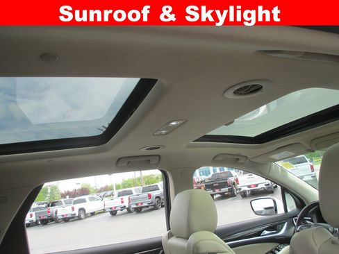 Used 2021 Buick Enclave Premium w/ Sun and Sites Package FWD image 15