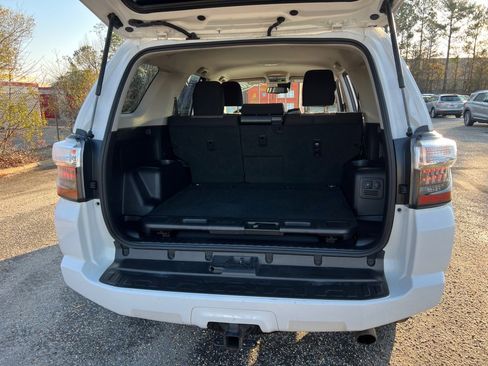 Used 2020 Toyota 4Runner SR5 image 15