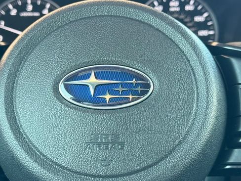 Used 2025 Subaru Forester Premium AWD/4WD image 18