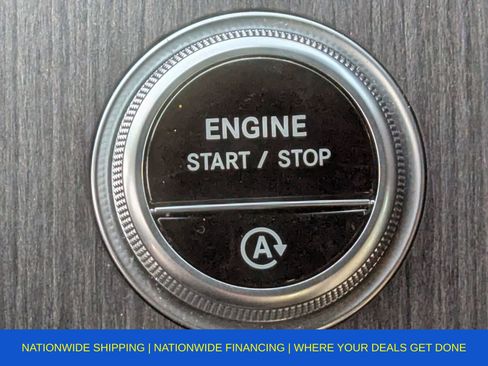 Used 2024 Mercedes-Benz GLC 300 4MATIC image 37