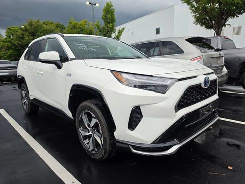 Used 2024 Toyota RAV4 SE w/ Weather & Moonroof Package AWD/4WD image 3