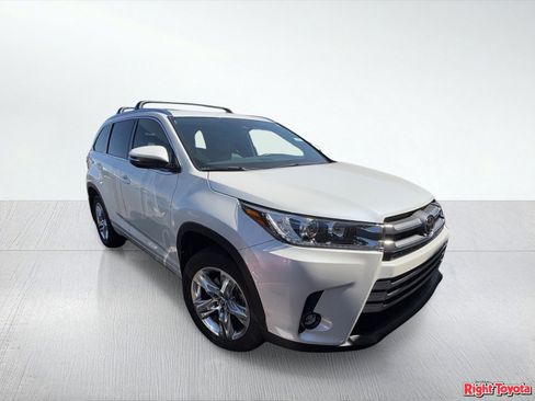 Used 2019 Toyota Highlander Limited image 5