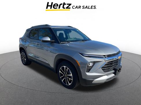 Used 2025 Chevrolet TrailBlazer LT image 1