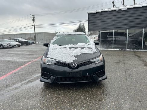 Used 2016 Scion iM image 2