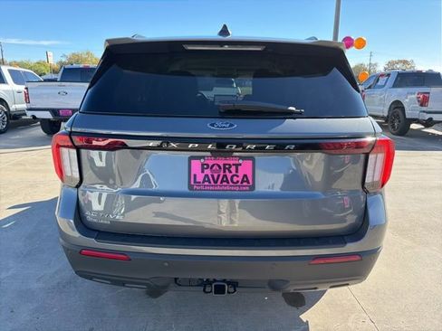 New 2026 Ford Explorer Active image 6