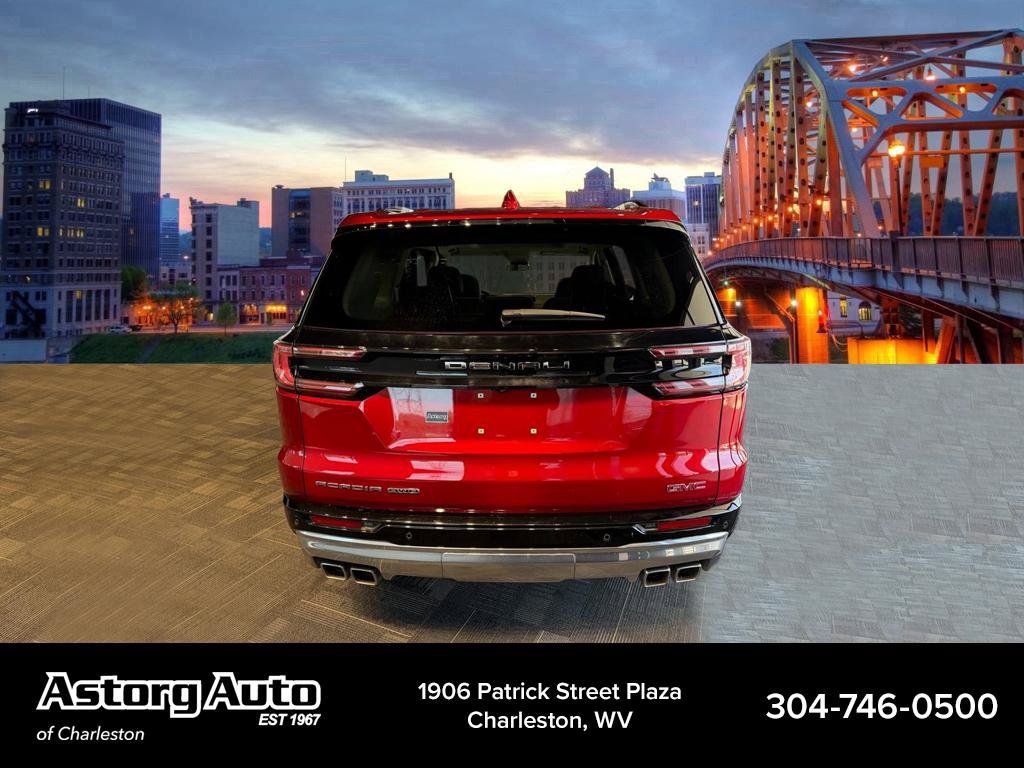 Used 2025 GMC Acadia Denali w/ LPO, Floor Liner Package AWD/4WD image 4