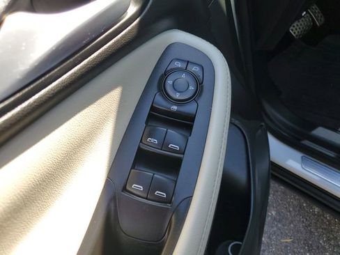 Used 2021 Buick Encore GX Preferred FWD image 16