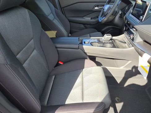 New 2026 Nissan Rogue SV image 25