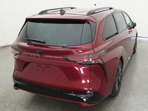 New 2026 Toyota Sienna XSE FWD image 26