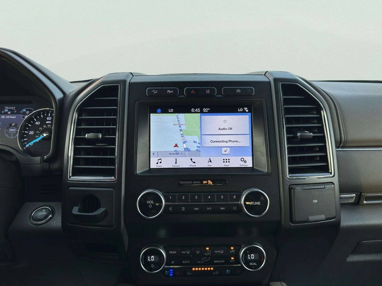 Used 2019 Ford Expedition Limited w/ Equipment Group 301A AWD/4WD image 39
