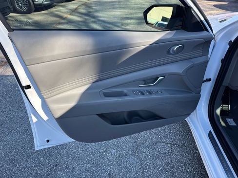 New 2026 Hyundai Elantra SEL Sport image 10