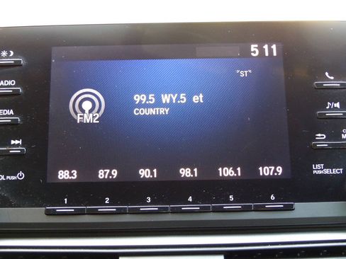 Used 2019 Honda Accord Hybrid image 43