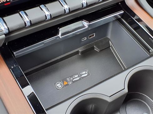 New 2026 GMC Yukon XL Denali w/ Sun & Power Step Package AWD/4WD image 12