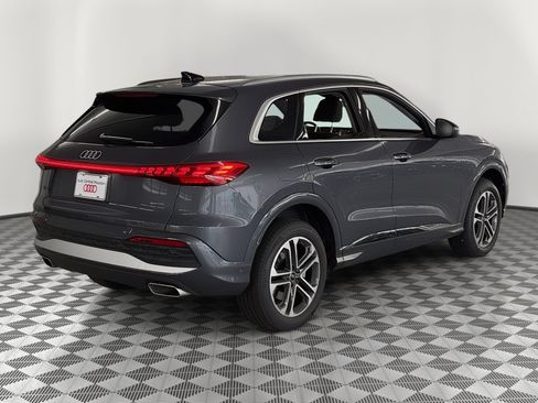 Used 2025 Audi Q5 Premium w/ Convenience Package AWD/4WD image 9