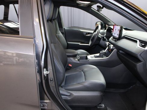 Used 2024 Toyota RAV4 XSE w/ Advanced Technology Package AWD/4WD image 44