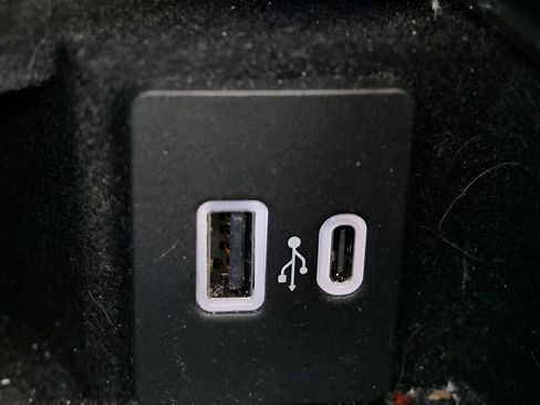 Used 2024 Lincoln Corsair AWD w/ Equipment Group 101A image 25