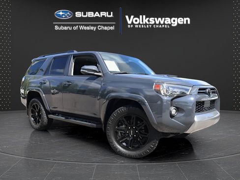 Used 2024 Toyota 4Runner TRD Off-Road Premium w/ Moonroof Package AWD/4WD image 1