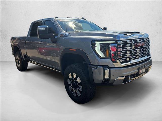 Used 2025 GMC Sierra 2500 Denali w/ Denali Reserve Package AWD/4WD image 3