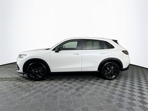 Certified 2025 Honda HR-V Sport image 3