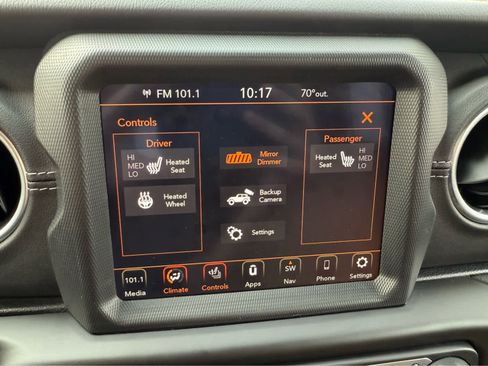 Used 2022 Jeep Wrangler Unlimited Sahara w/ Cold Weather Group image 20