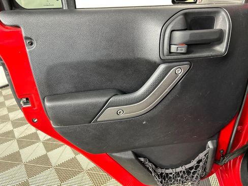 Used 2014 Jeep Wrangler Unlimited Sport w/ Quick Order Package 24S AWD/4WD image 16