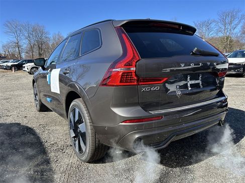 New 2025 Volvo XC60 T8 Plus w/ Protection Package Premier image 6