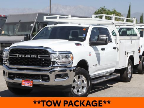 Used 2024 RAM 3500 Big Horn AWD/4WD image 4