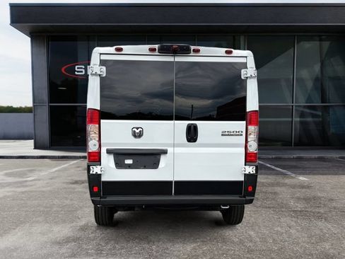 Used 2025 RAM ProMaster 2500 w/ U-Haul Equipment Group FWD image 4