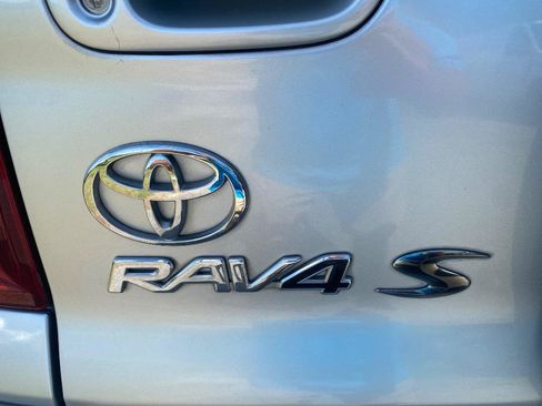 Used 2005 Toyota RAV4 2WD image 38