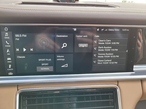 Used 2017 Porsche Panamera Turbo image 37