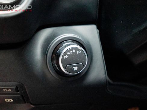 Used 2015 Ferrari California T image 84