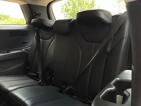 Used 2025 Hyundai Palisade SEL FWD image 13